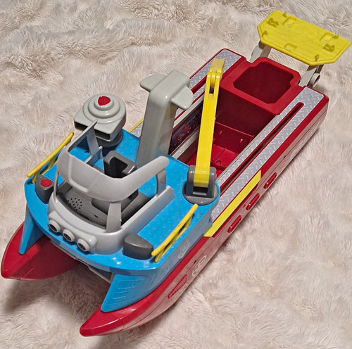 Fisher price plastic toy - plastic, boat