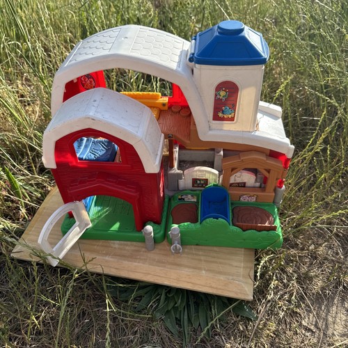 Fisher price barn 2002 - barn,